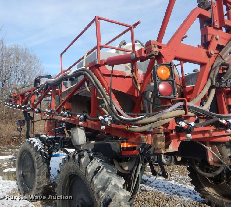 image for item DH6300 2006 Case IH SPX3150 sprayer