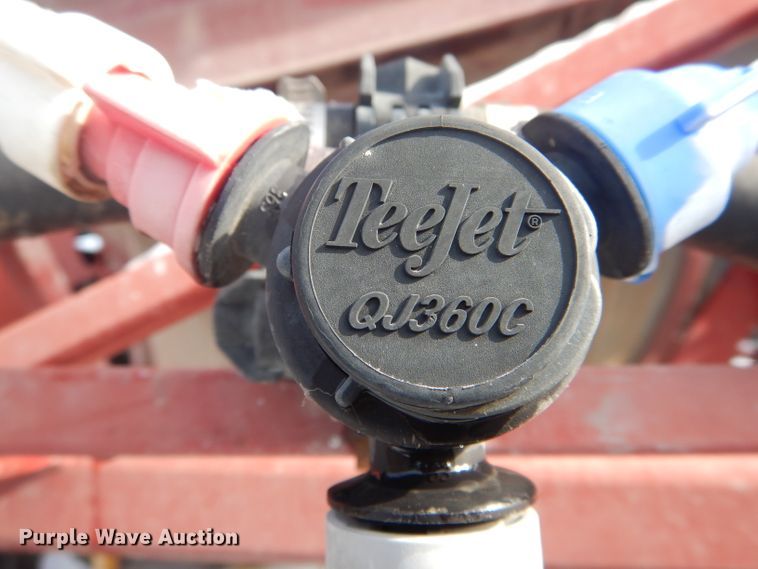 image for item DH6300 2006 Case IH SPX3150 sprayer