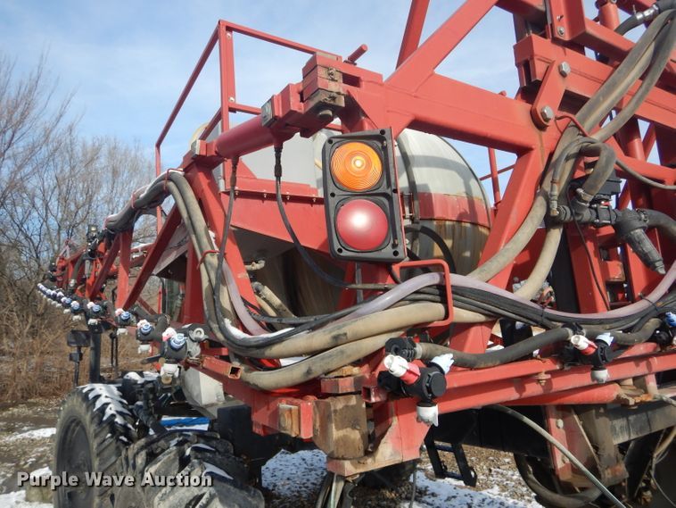 image for item DH6300 2006 Case IH SPX3150 sprayer