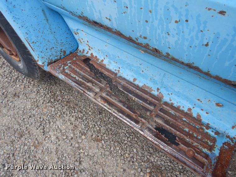 image for item DH6305 1970 Chevrolet C60 grain truck