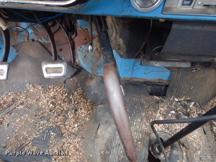 image for item DH6305 1970 Chevrolet C60 grain truck