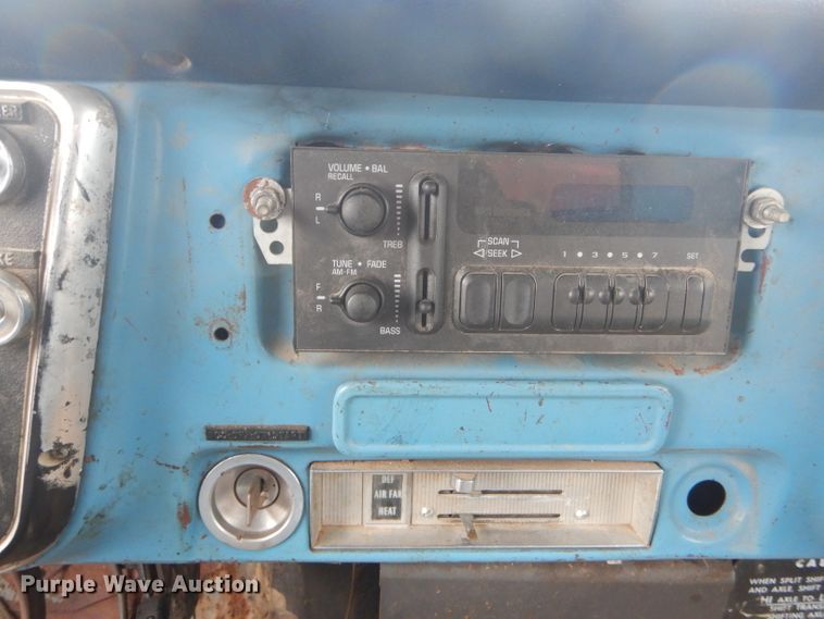 image for item DH6305 1970 Chevrolet C60 grain truck