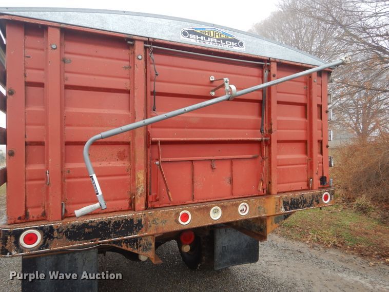 image for item DH6305 1970 Chevrolet C60 grain truck