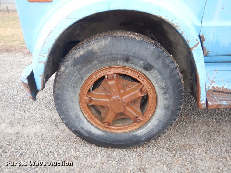 image for item DH6305 1970 Chevrolet C60 grain truck