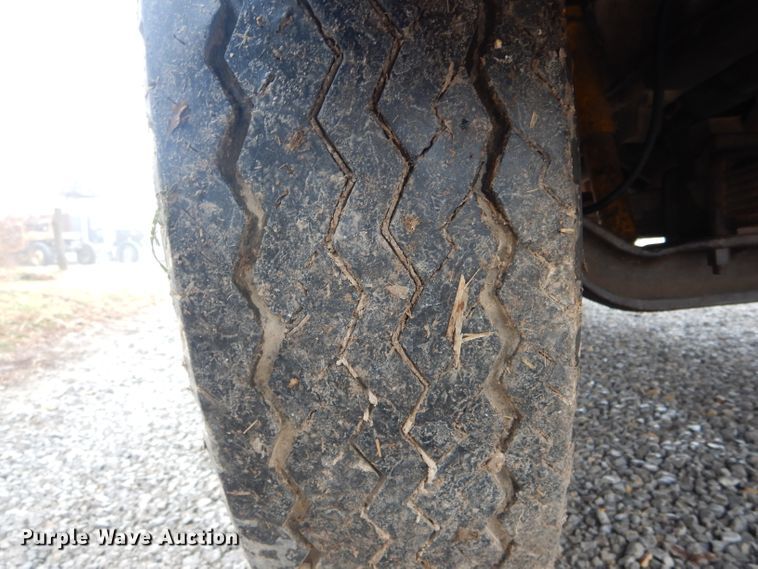 image for item DH6305 1970 Chevrolet C60 grain truck