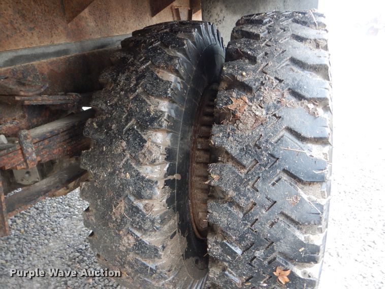 image for item DH6305 1970 Chevrolet C60 grain truck