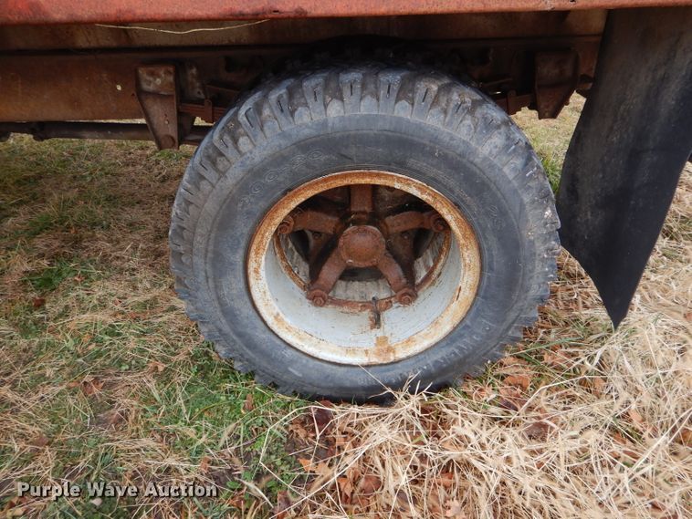 image for item DH6308 1973 Chevrolet C65 grain truck