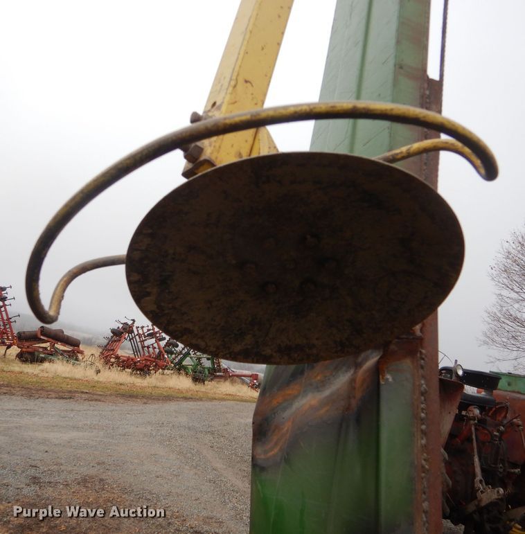 image for item DH6310 John Deere 7000 planter