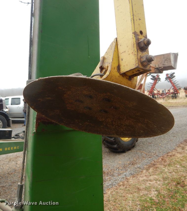 image for item DH6310 John Deere 7000 planter