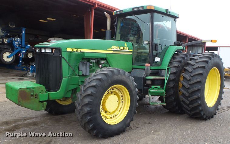 image for item DH7834 2000 John Deere 8410 MFWD tractor