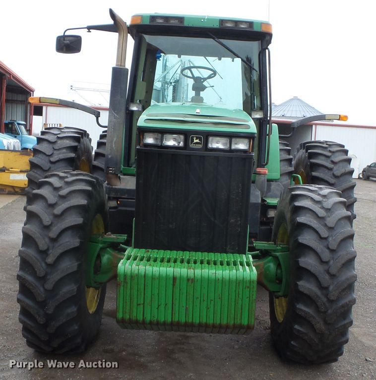 image for item DH7834 2000 John Deere 8410 MFWD tractor