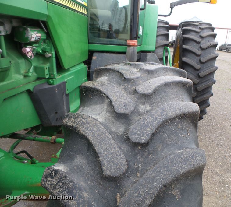 image for item DH7834 2000 John Deere 8410 MFWD tractor