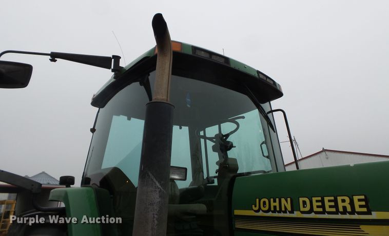 image for item DH7834 2000 John Deere 8410 MFWD tractor