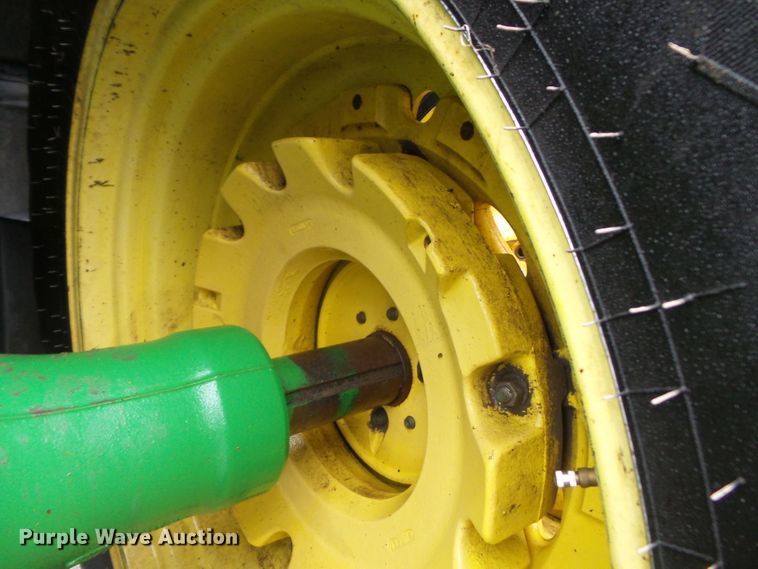 image for item DH7834 2000 John Deere 8410 MFWD tractor