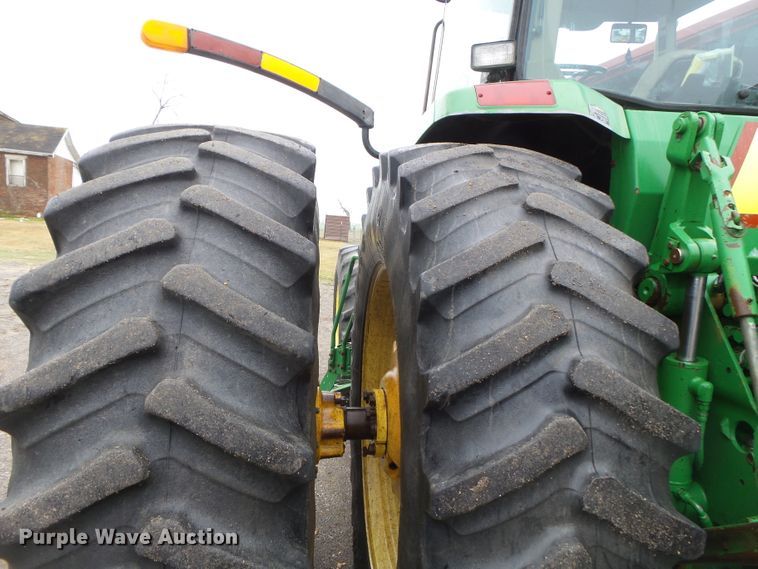 image for item DH7834 2000 John Deere 8410 MFWD tractor