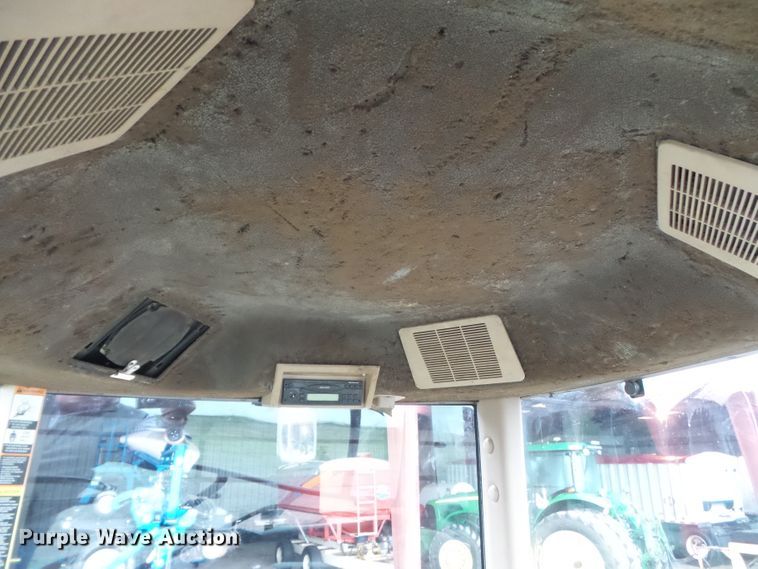 image for item DH7834 2000 John Deere 8410 MFWD tractor