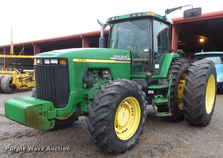 image for item DH7835 2001 John Deere 8410 MFWD tractor