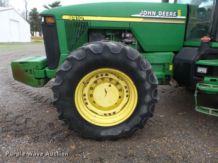 image for item DH7835 2001 John Deere 8410 MFWD tractor