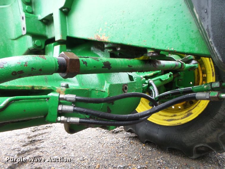 image for item DH7835 2001 John Deere 8410 MFWD tractor
