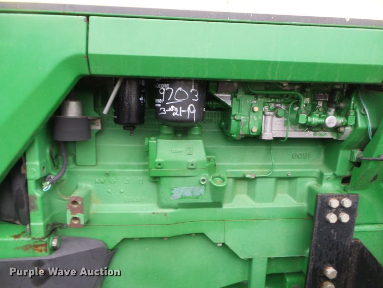 image for item DH7835 2001 John Deere 8410 MFWD tractor