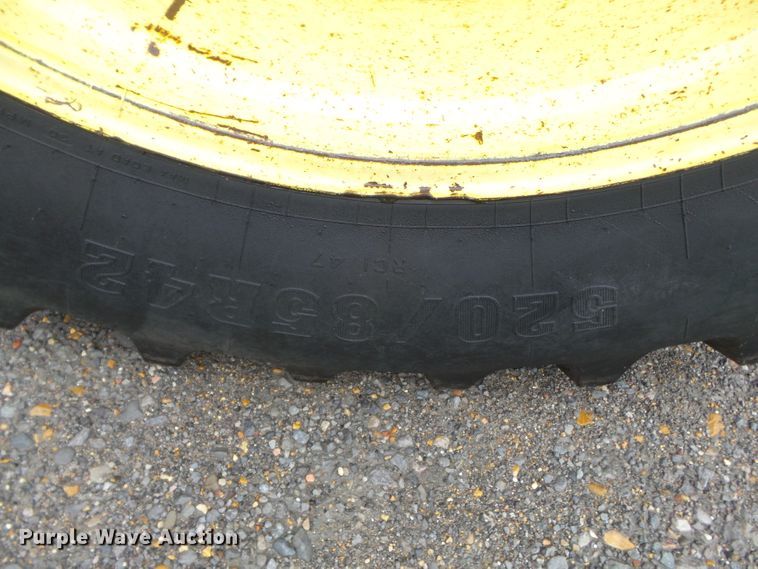 image for item DH7835 2001 John Deere 8410 MFWD tractor