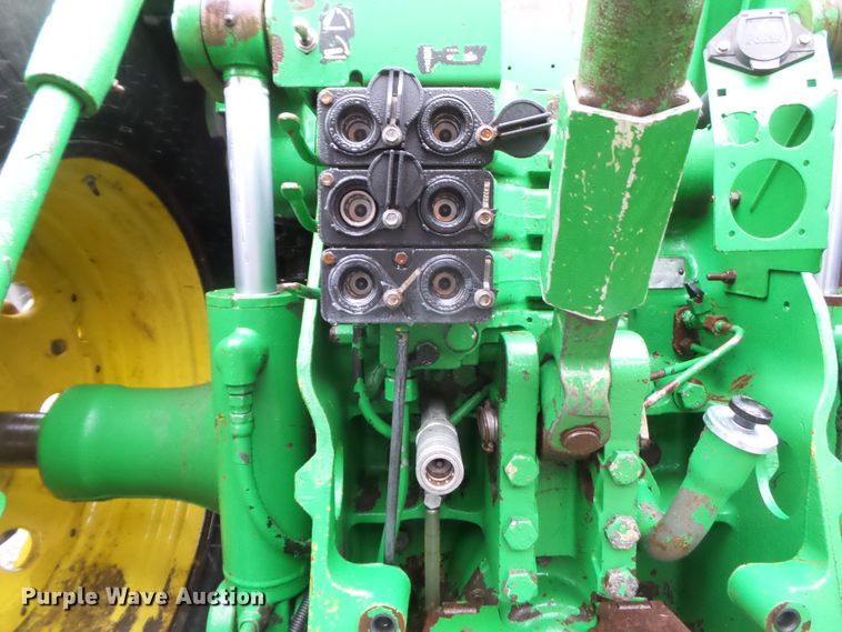 image for item DH7835 2001 John Deere 8410 MFWD tractor