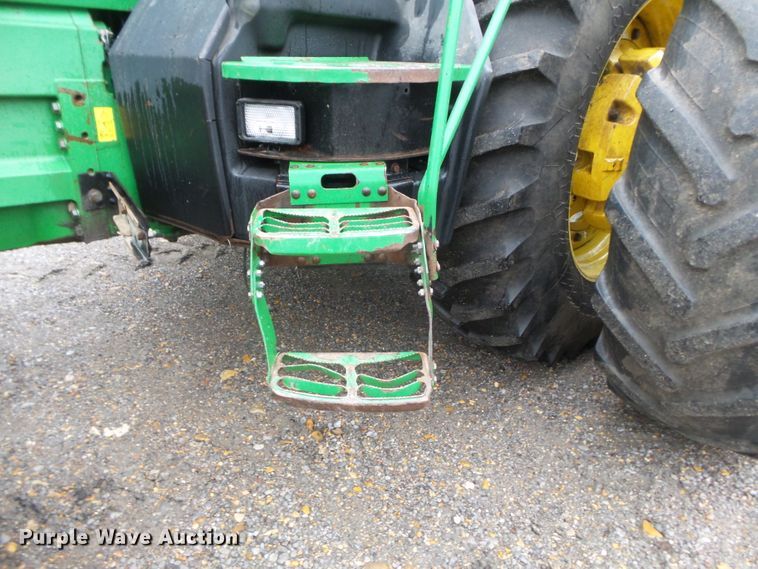 image for item DH7835 2001 John Deere 8410 MFWD tractor