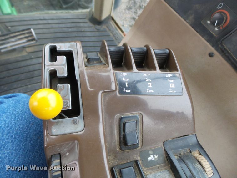 image for item DH7835 2001 John Deere 8410 MFWD tractor