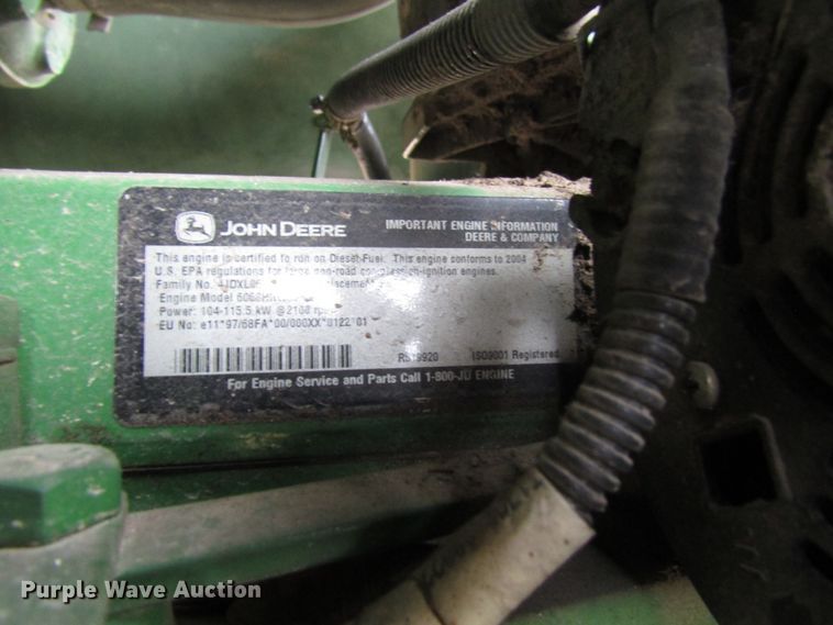 image for item DH8367 2005 John Deere 7520 MFWD tractor