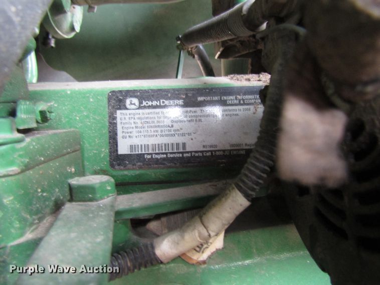 image for item DH8367 2005 John Deere 7520 MFWD tractor