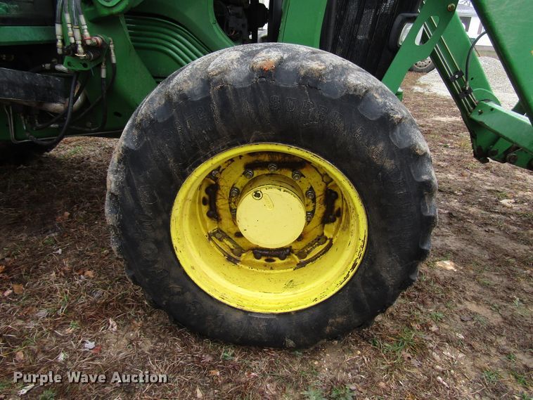 image for item DH8367 2005 John Deere 7520 MFWD tractor