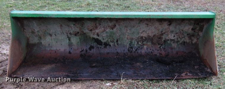 image for item DH8367 2005 John Deere 7520 MFWD tractor