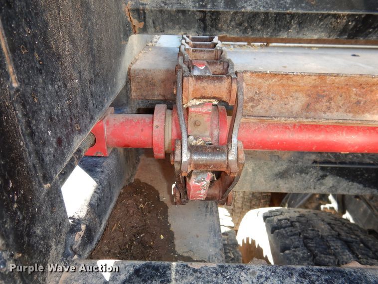 image for item DH8999 2015 Blatz live bottom silage trailer