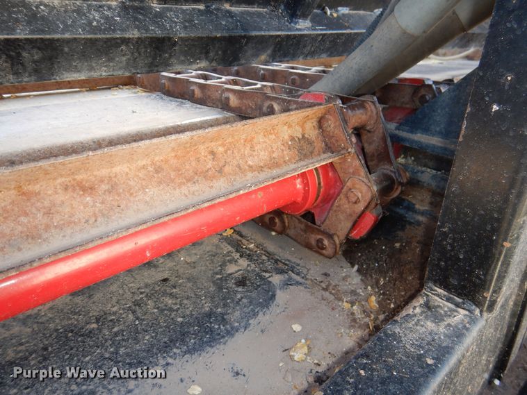 image for item DH8999 2015 Blatz live bottom silage trailer