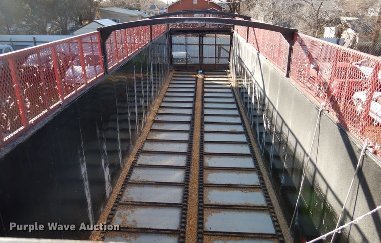 image for item DH8999 2015 Blatz live bottom silage trailer