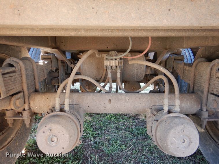 image for item DH8999 2015 Blatz live bottom silage trailer