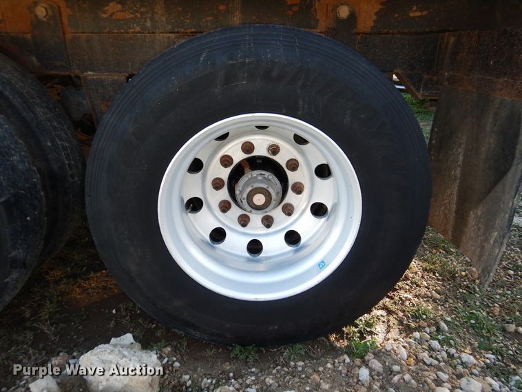 image for item DH8999 2015 Blatz live bottom silage trailer