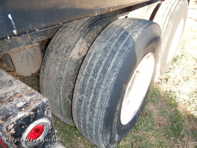 image for item DH8999 2015 Blatz live bottom silage trailer