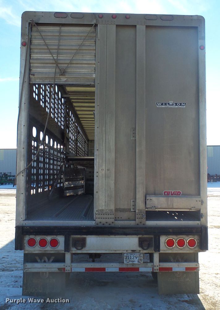 image for item EF9586 2010 Wilson PSDCL-406 livestock trailer