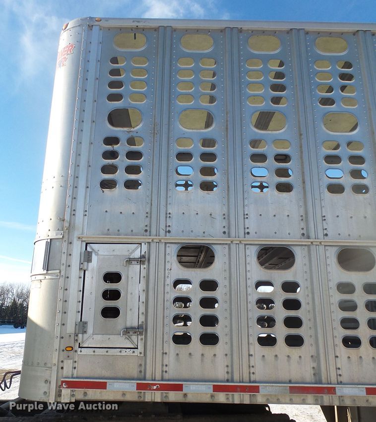 image for item EF9586 2010 Wilson PSDCL-406 livestock trailer