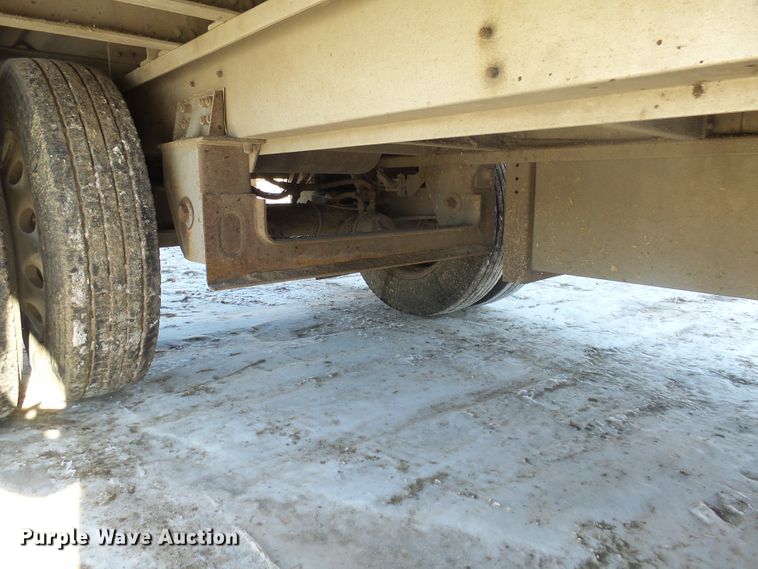 image for item EF9586 2010 Wilson PSDCL-406 livestock trailer