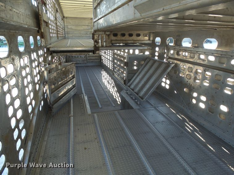 image for item EF9586 2010 Wilson PSDCL-406 livestock trailer