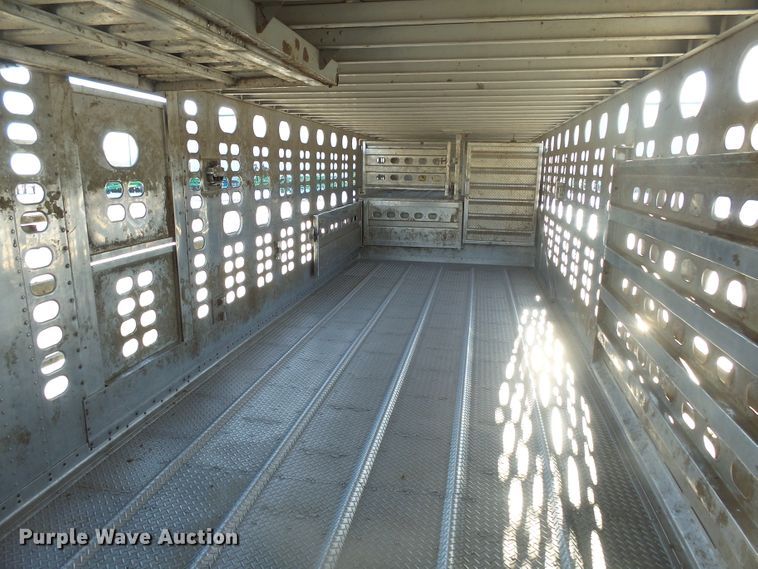 image for item EF9586 2010 Wilson PSDCL-406 livestock trailer