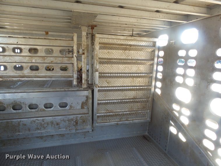 image for item EF9586 2010 Wilson PSDCL-406 livestock trailer