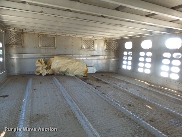 image for item EF9586 2010 Wilson PSDCL-406 livestock trailer