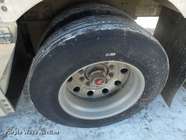 image for item EF9586 2010 Wilson PSDCL-406 livestock trailer