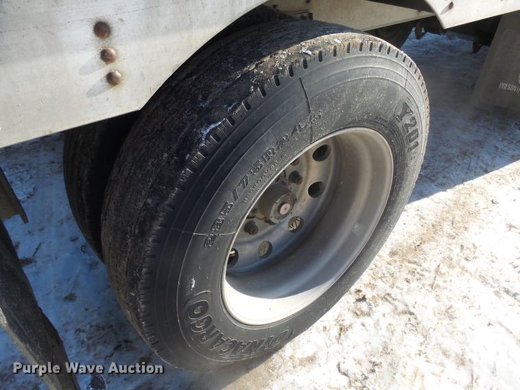 image for item EF9586 2010 Wilson PSDCL-406 livestock trailer