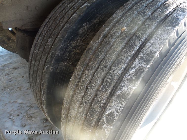 image for item EF9586 2010 Wilson PSDCL-406 livestock trailer