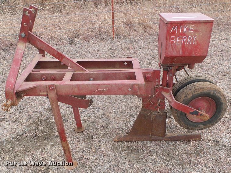 image for item EL9070 Elston gopher baiter