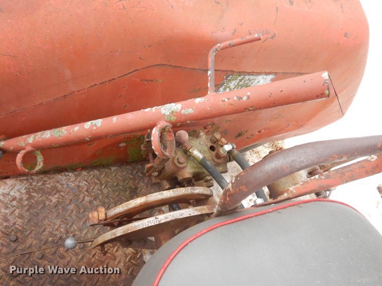 image for item ER9833 Massey-Ferguson Super 90 tractor